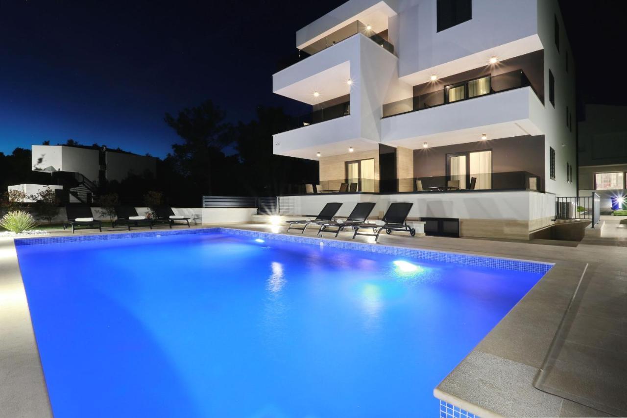 Villa Ankora 2 With Heated Pool บีโอกราดนาโมรู ภายนอก รูปภาพ